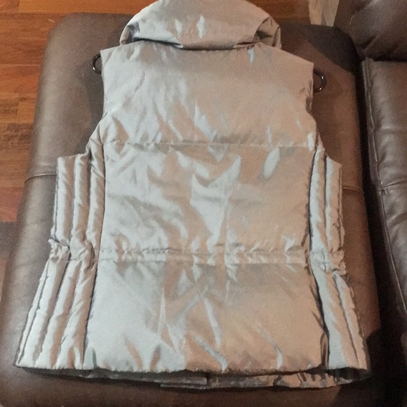 Ann Taylor Loft Silky Vest! NWT - Picture 4 of 6